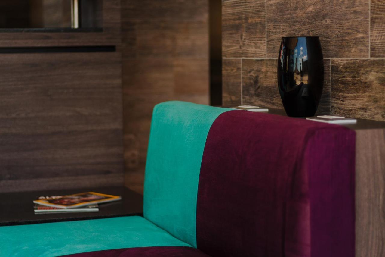 Hotel Kavia モンテレー エクステリア 写真