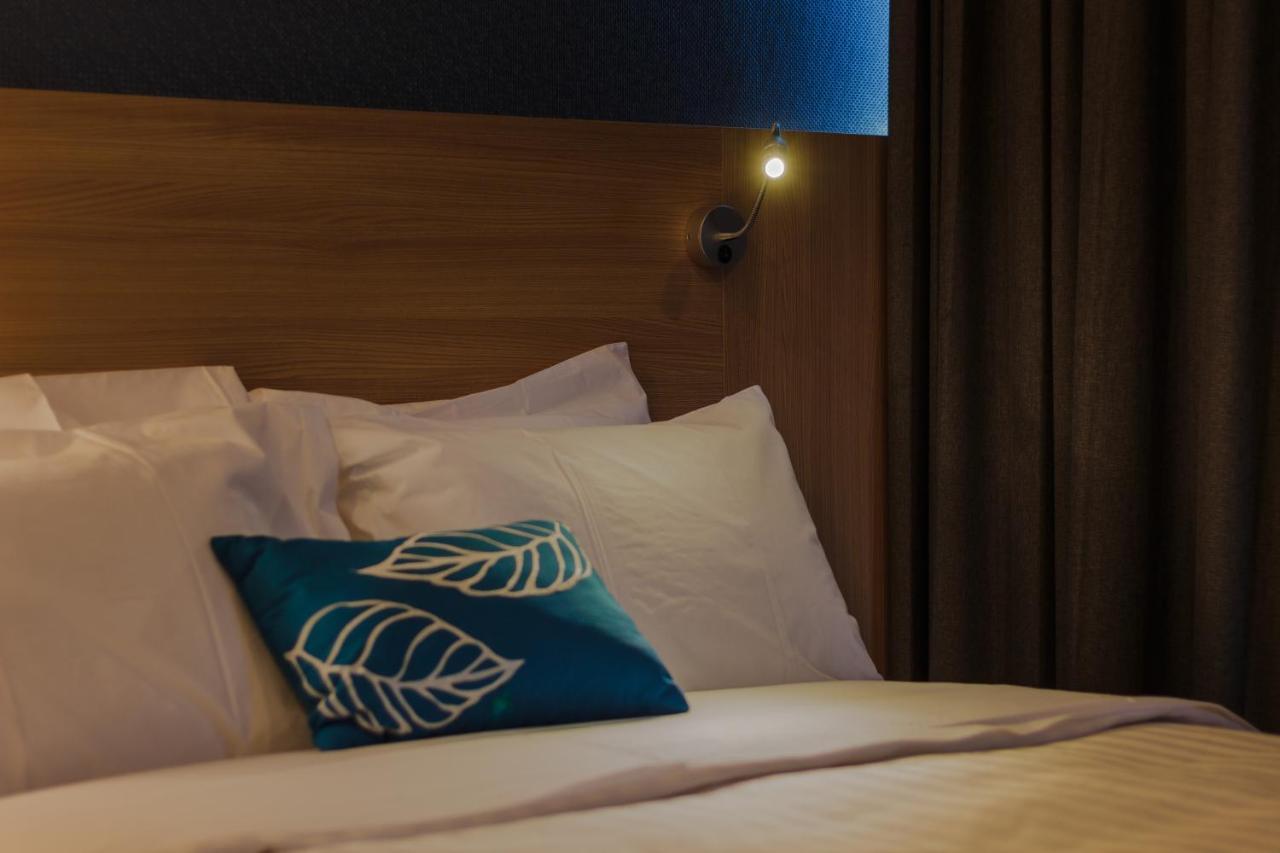 Hotel Kavia モンテレー エクステリア 写真